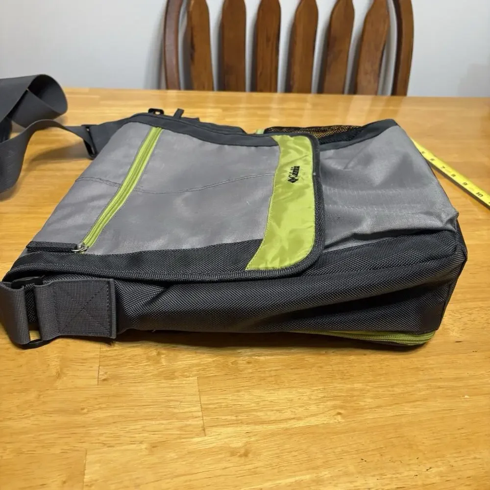 Columbia Messenger Diaper‎ Bag Timeless Travel w Thermal Bottle Chamber Gray F5